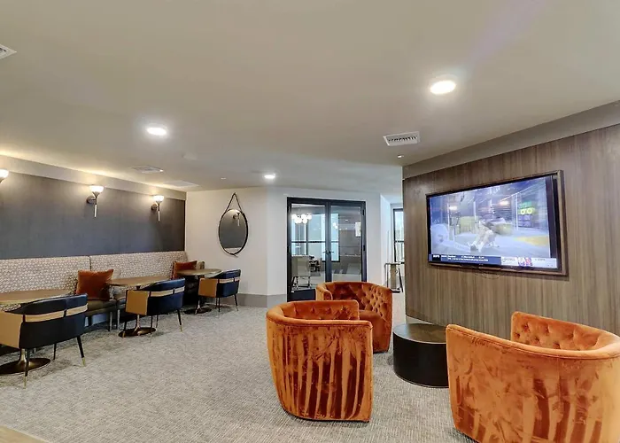 Luxury Remote Work & Indulge In Comfort & Style G4004 Scottsdale