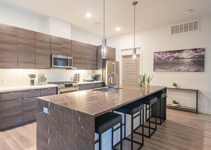 Apartment Luxury Remote Work & Indulge In Comfort & Style G4004 Scottsdale