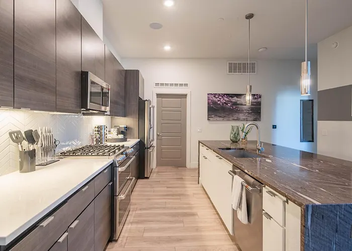 Apartment Luxury Remote Work & Indulge In Comfort & Style G4004 Scottsdale